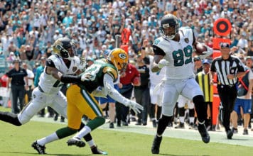 Aaron Rogers leads Green Bay to a 27-23 season-opening victory over Jacksonville