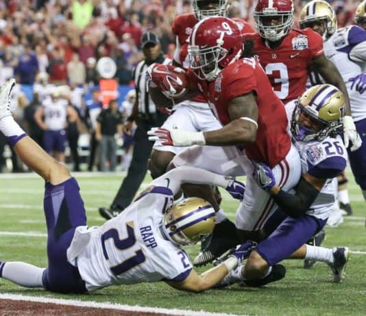 College Football Playoff: Scarbrough runs wild as Alabama beats Washington in the Peach Bowl
