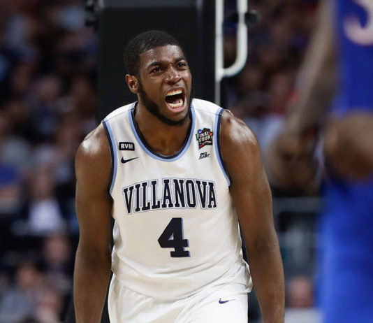 Final Four: No. 1 Villanova Sets Records in Win Over No. 1 Kansas, Wildcats Advance To Title Game Villanova defeats Kansas, advances to 2018 National title game