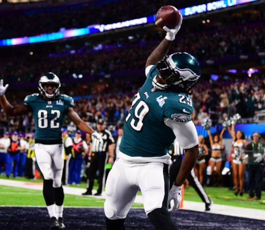 Super Bowl: Philadelphia Eagles Defeat New England Patriots, Win First NFL Championship