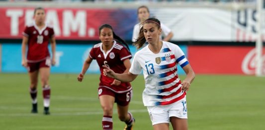 USA beats Mexico 4-1