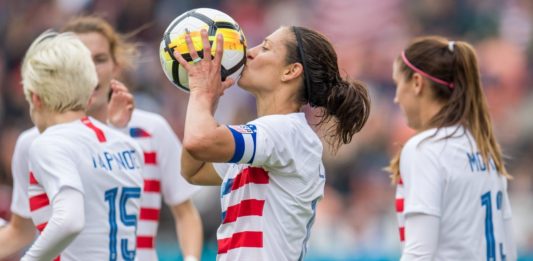 USA-Defeats-Mexico-Lloyd-100th-goal