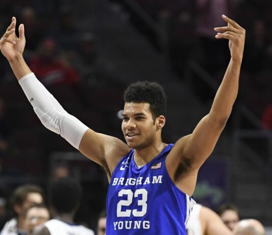 Analysts Praise BYU’s Yoeli Childs As The Senior Shines In His Debut