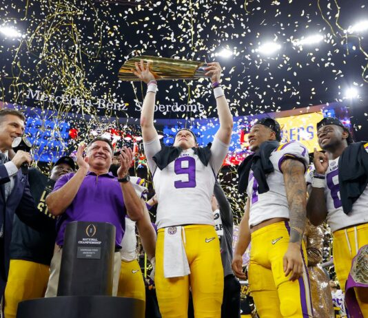No. 1 LSU Defeats No. 3 Clemson, 42-25, Wins National Championship