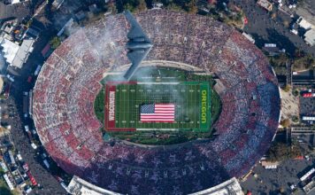 Rose Bowl: No. 6 Oregon Rallies Past No. 8 Wisconsin, 28-27