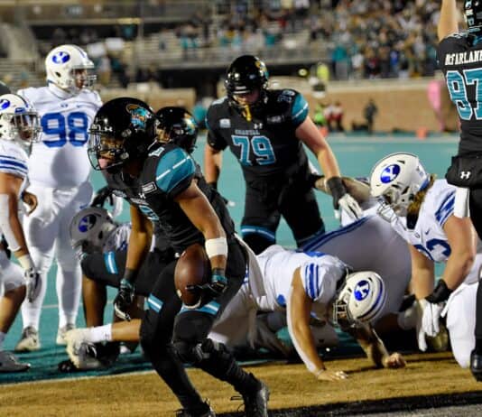 College Football World Reacts As No. 18 Coastal Carolina Stuns No. 13 BYU