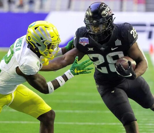 Fiesta Bowl: No. 10 Iowa State beats No. 25 Oregon, 34-17