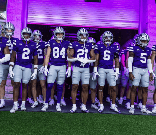 No. 14 Kansas State Crushes No. 20 Arizona, 31-7